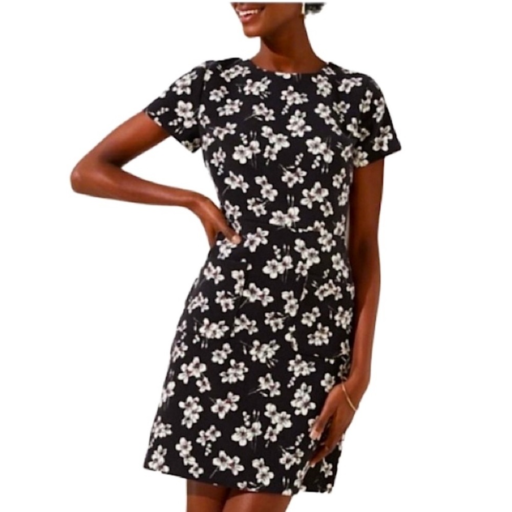 EUC, LOFT Magnolia Patch Pocket Dress
